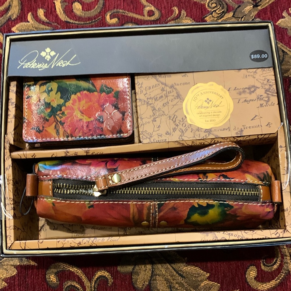 Patricia Nash 10th Anniversary Wallet and Make Up Bag NWOT
